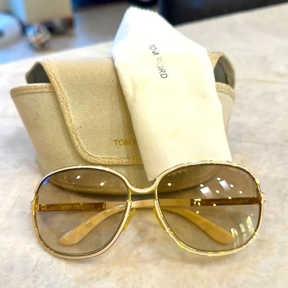 Authentic Like New Tom Ford Oversized Sunglasses Tom Ford | Accessories | New Tom Ford Women Oversized Round  main image 2